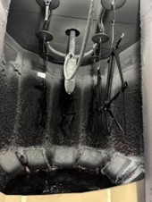 靜電塗裝底漆作業